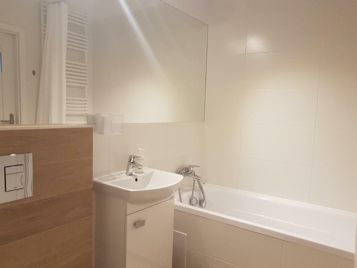 ורשה Hennela Apartment מראה חיצוני תמונה